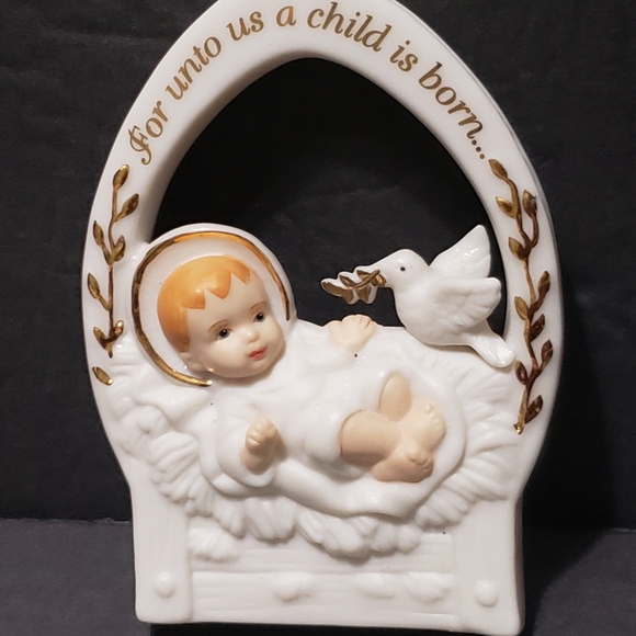 AGC Inc. *Peace Dove* Nativity A Child Is Born...Tree Ornament - Picture 2 of 5